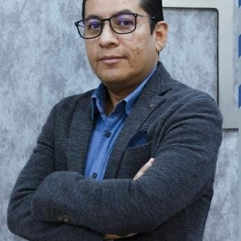 Dr. Salvador Cervantes